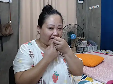 jengrey online show from October 20, 2025, 12:11 am