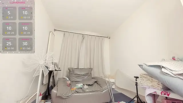 Snapshot of fox-yiyi chatting on November 14, 2025, 8:02 am fox-yiyi online show from November 14, 2025, 8:02 am