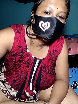 Snapshot of Hotty-rosni chatting on September 8, 2025, 11:15 pm Hotty-rosni online show from September 8, 2025, 11:15 pm