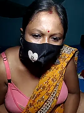 Snapshot of Hotty-rosni chatting on September 20, 2025, 10:33 pm Hotty-rosni online show from September 20, 2025, 10:33 pm