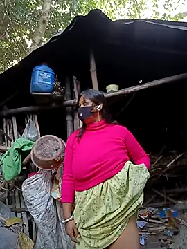 Hotty-rosni online show from November 25, 2025, 1:16 am