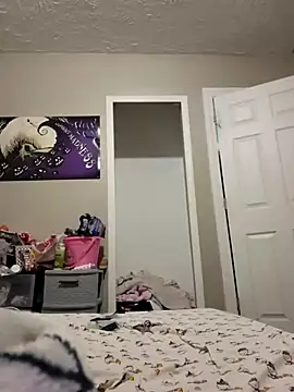 chocolate bella online show from October 25, 2025, 1:02 am