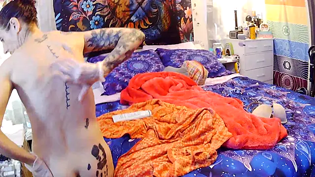 gypsyadventures1 online show from October 7, 2025, 3:53 pm