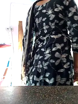 Snapshot of Love-pari077 chatting on November 4, 2025, 3:38 am Love-pari077 online show from November 4, 2025, 3:38 am