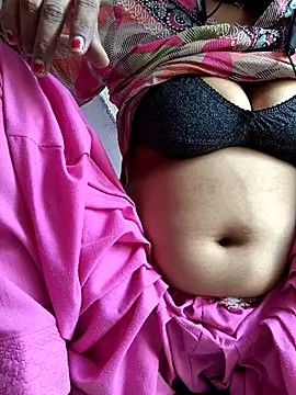 Snapshot of Love-pari077 chatting on November 5, 2025, 7:30 am Love-pari077 online show from November 5, 2025, 7:30 am