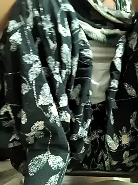 Snapshot of Love-pari077 chatting on November 7, 2025, 1:05 am Love-pari077 online show from November 7, 2025, 1:05 am