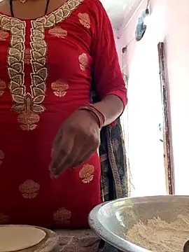 Snapshot of Love-pari077 chatting on November 12, 2025, 4:13 am Love-pari077 online show from November 12, 2025, 4:13 am