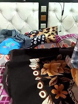 Snapshot of Love-pari077 chatting on December 3, 2025, 3:10 pm Love-pari077 online show from December 3, 2025, 3:10 pm