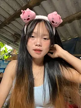 Snapshot of AdamLazis chatting on October 22, 2025, 12:55 am AdamLazis online show from October 22, 2025, 12:55 am