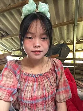 Snapshot of AdamLazis chatting on October 23, 2025, 1:16 am AdamLazis online show from October 23, 2025, 1:16 am