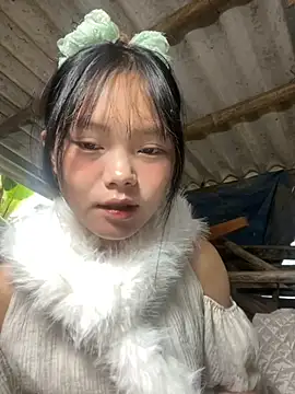 Snapshot of AdamLazis chatting on November 17, 2025, 12:49 am AdamLazis online show from November 17, 2025, 12:49 am