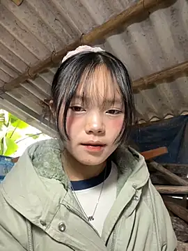 Snapshot of AdamLazis chatting on December 2, 2025, 12:38 am AdamLazis online show from December 2, 2025, 12:38 am