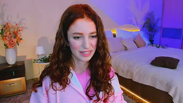 Snapshot of ChristinaConteeree chatting on October 10, 2025, 8:19 pm ChristinaConteeree online show from October 10, 2025, 8:19 pm