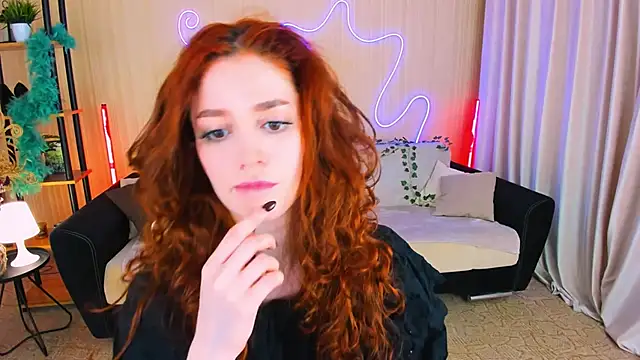 Snapshot of ChristinaConteeree chatting on November 7, 2025, 7:25 pm ChristinaConteeree online show from November 7, 2025, 7:25 pm