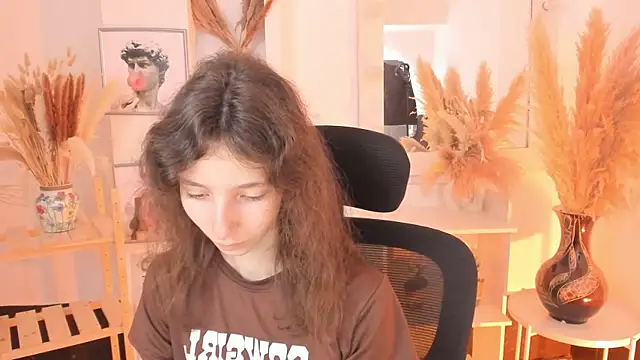 EmmanuellBrown online show from September 28, 2025, 4:18 am