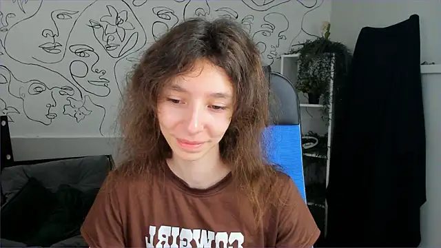 EmmanuellBrown online show from October 19, 2025, 4:13 am