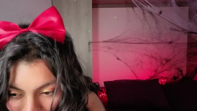 Snapshot of Candela___ chatting on November 1, 2025, 3:41 am Candela online show from November 1, 2025, 3:41 am