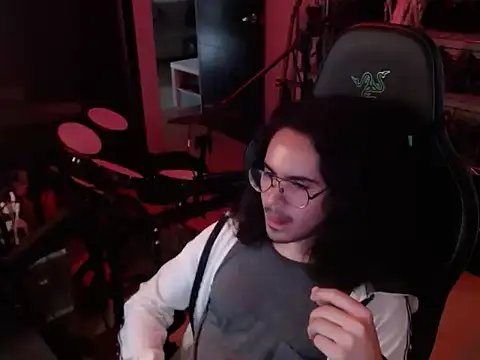 Snapshot of dorrey21 chatting on October 3, 2025, 4:15 pm dorrey21 online show from October 3, 2025, 4:15 pm