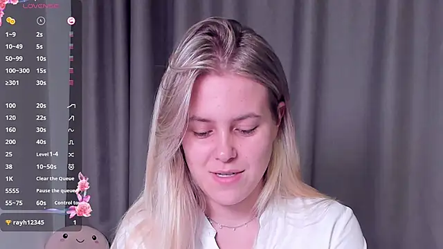 Snapshot of AngelAnty chatting on September 22, 2025, 3:03 pm AngelAnty online show from September 22, 2025, 3:03 pm