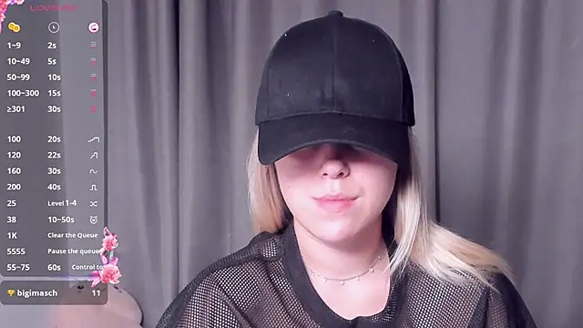 Snapshot of AngelAnty chatting on September 29, 2025, 3:17 pm AngelAnty online show from September 29, 2025, 3:17 pm