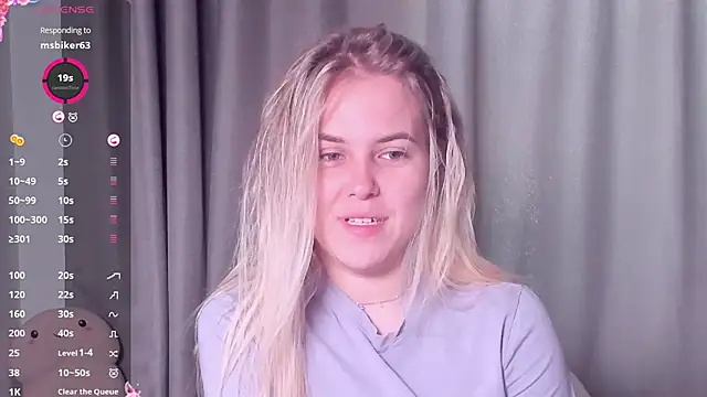 Snapshot of AngelAnty chatting on October 19, 2025, 11:11 am AngelAnty online show from October 19, 2025, 11:11 am