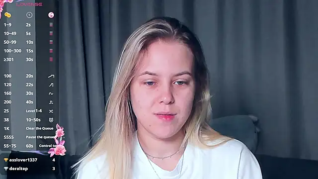 Snapshot of AngelAnty chatting on November 14, 2025, 1:10 pm AngelAnty online show from November 14, 2025, 1:10 pm