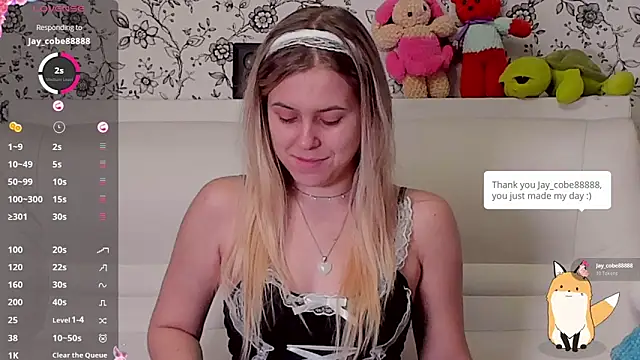 Snapshot of AngelAnty chatting on November 28, 2025, 1:47 pm AngelAnty online show from November 28, 2025, 1:47 pm