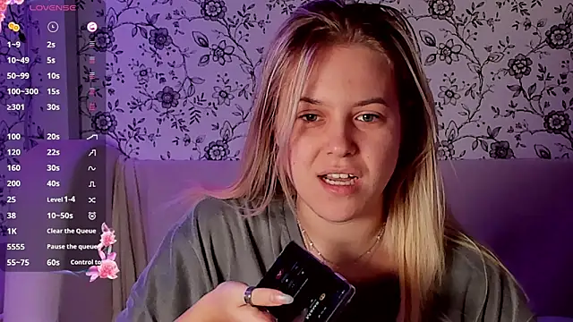 Snapshot of AngelAnty chatting on November 30, 2025, 1:15 pm AngelAnty online show from November 30, 2025, 1:15 pm