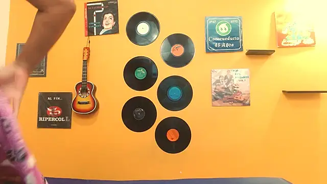 meisevil77 online show from September 11, 2025, 2:55 am