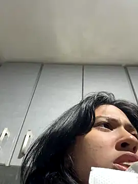 lynn9000 online show from October 4, 2025, 6:55 am