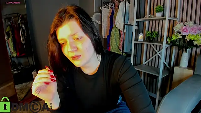 Snapshot of Michele_Greenn chatting on December 15, 2025, 12:59 am Michele Greenn online show from December 15, 2025, 12:59 am