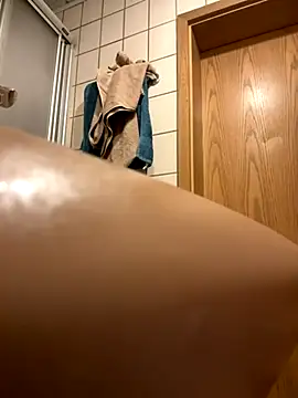 Snapshot of irimiea1729 chatting on November 29, 2025, 8:34 pm irimiea1729 online show from November 29, 2025, 8:34 pm