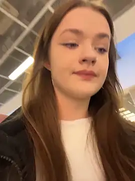 KittyQueeny online show from October 14, 2025, 2:18 pm