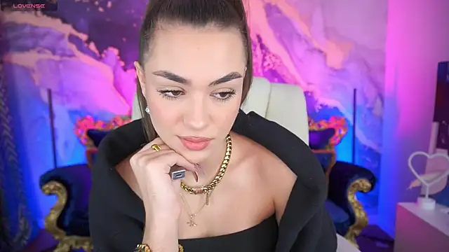 EricaSin online show from November 8, 2025, 2:06 pm