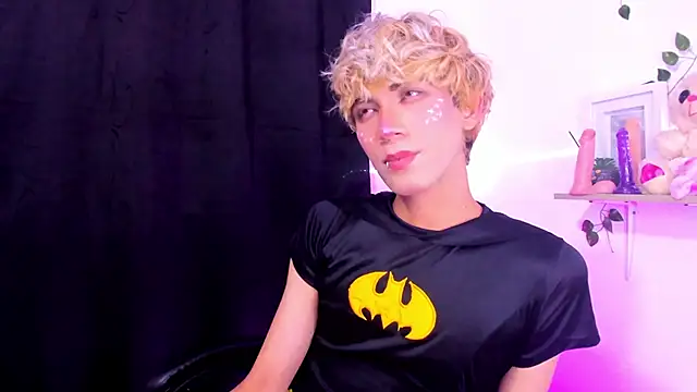 Cooperrosscute233 online show from October 2, 2025, 5:25 am