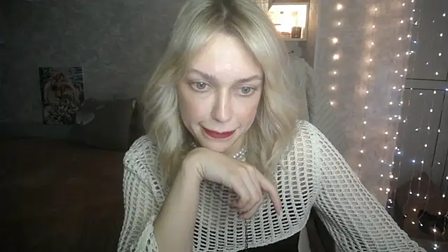 Snapshot of NickyAdamidi chatting on October 4, 2025, 3:54 pm NickyAdamidi online show from October 4, 2025, 3:54 pm