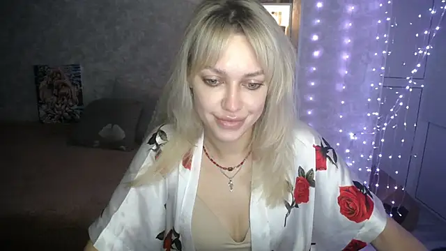 Snapshot of NickyAdamidi chatting on November 4, 2025, 3:11 pm NickyAdamidi online show from November 4, 2025, 3:11 pm