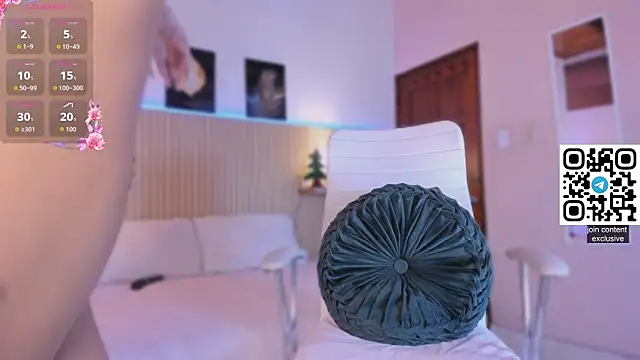 Snapshot of Sirenita_petitexoxo chatting on November 19, 2025, 3:12 pm Sirenita petitexoxo online show from November 19, 2025, 3:12 pm