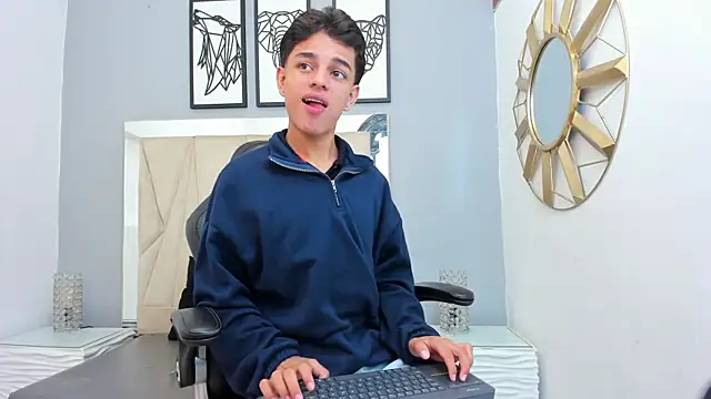 Snapshot of owen__johnson chatting on October 6, 2025, 11:51 am owen johnson online show from October 6, 2025, 11:51 am