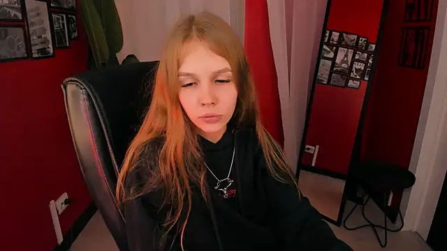 Selen hells weet online show from September 20, 2025, 6:09 pm