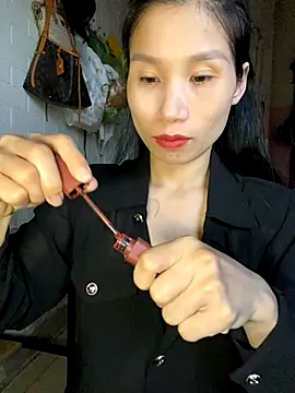 MinHiNi online show from October 2, 2025, 1:23 am