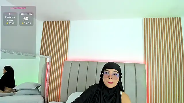 Snapshot of naishaa_ chatting on October 6, 2025, 6:49 pm naishaa online show from October 6, 2025, 6:49 pm