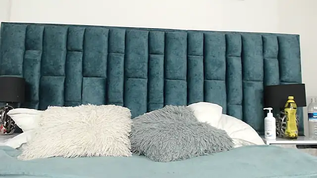 Snapshot of Emma_Foxi chatting on November 3, 2025, 8:21 pm Emma Foxi online show from November 3, 2025, 8:21 pm