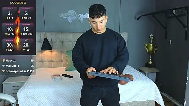 Horny nick18 online show from October 24, 2025, 9:38 am