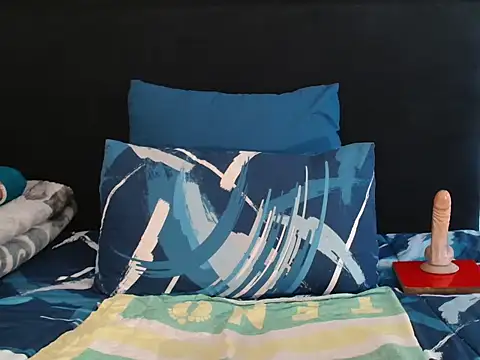 Snapshot of CreamySexyPussy chatting on November 12, 2025, 10:37 am CreamySexyPussy online show from November 12, 2025, 10:37 am