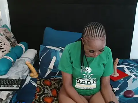 Snapshot of CreamySexyPussy chatting on November 28, 2025, 7:27 pm CreamySexyPussy online show from November 28, 2025, 7:27 pm