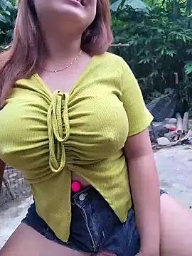 Snapshot of Akira_sera chatting on October 31, 2025, 9:43 am Akira sera online show from October 31, 2025, 9:43 am