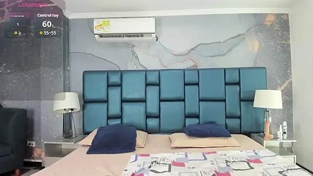 lady kiinky online show from October 3, 2025, 6:49 pm