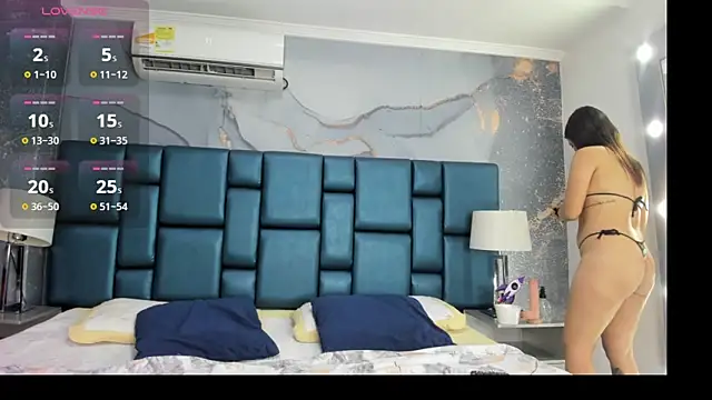 lady kiinky online show from November 14, 2025, 10:18 pm