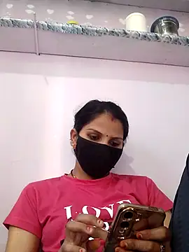 Snapshot of poojam93 chatting on November 1, 2025, 8:27 am poojam93 online show from November 1, 2025, 8:27 am